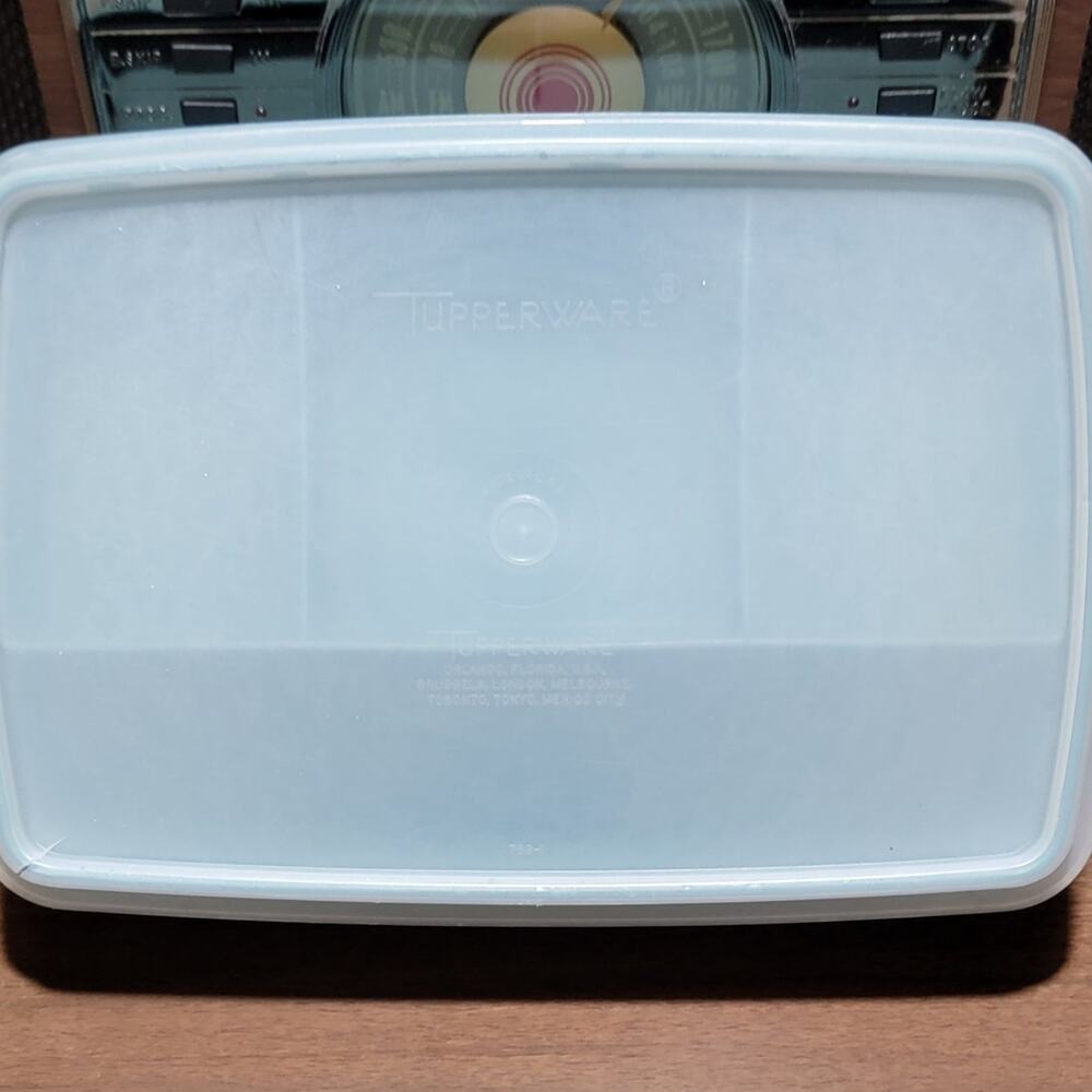 Tupperware Tuppercraft Container
